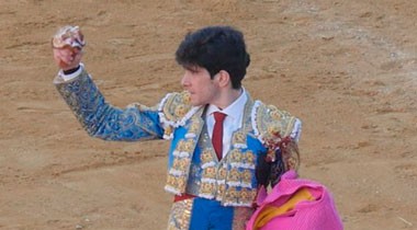 Castellón. Feria de la Magdalena. López Simón triunfó en el mano a mano con Roca Rey.